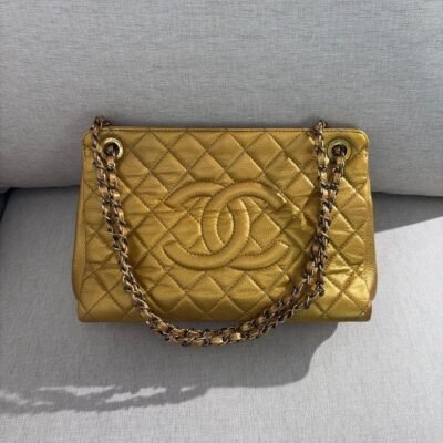 CHANEL Gold Caviar Grand Shopping Tote Medium GHW