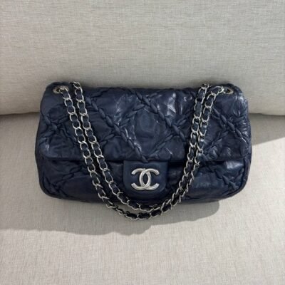 CHANEL Navy Blue Lambskin Ultra Stitch Flap Medium SHW