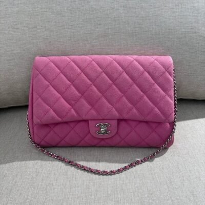 CHANEL Pink Caviar Classic Flap Medium SHW