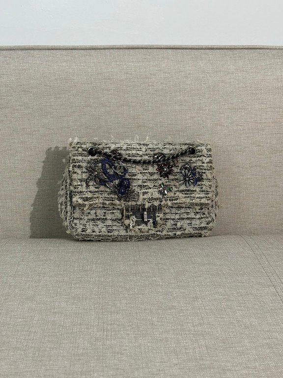 CHANEL Grey/Beige Tweed Classic Flap Small SHW - Image 4