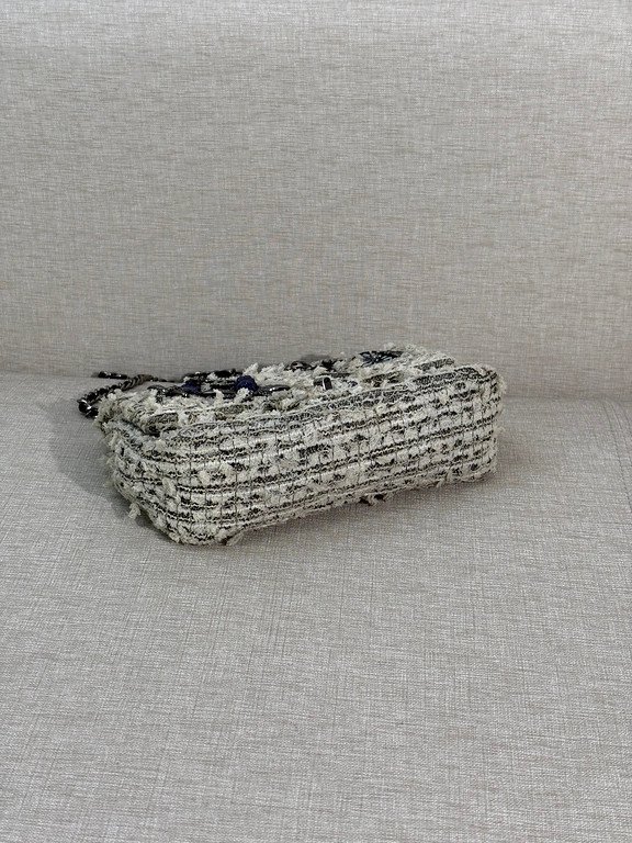 CHANEL Grey/Beige Tweed Classic Flap Small SHW - Image 6