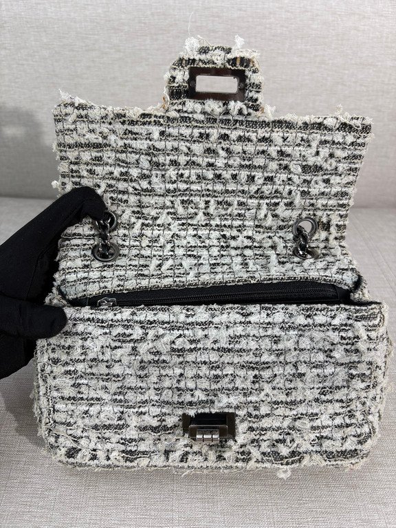 CHANEL Grey/Beige Tweed Classic Flap Small SHW - Image 11