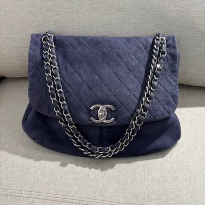 CHANEL Navy Blue Nubuck Natural Beauty Flap Large SHW