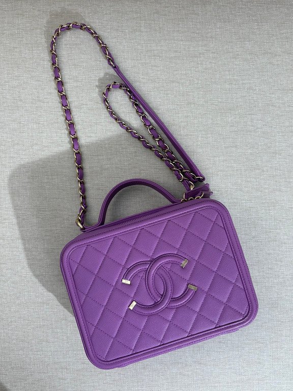 CHANEL Purple Caviar Filigree Vanity Case Medium GHW - Image 5
