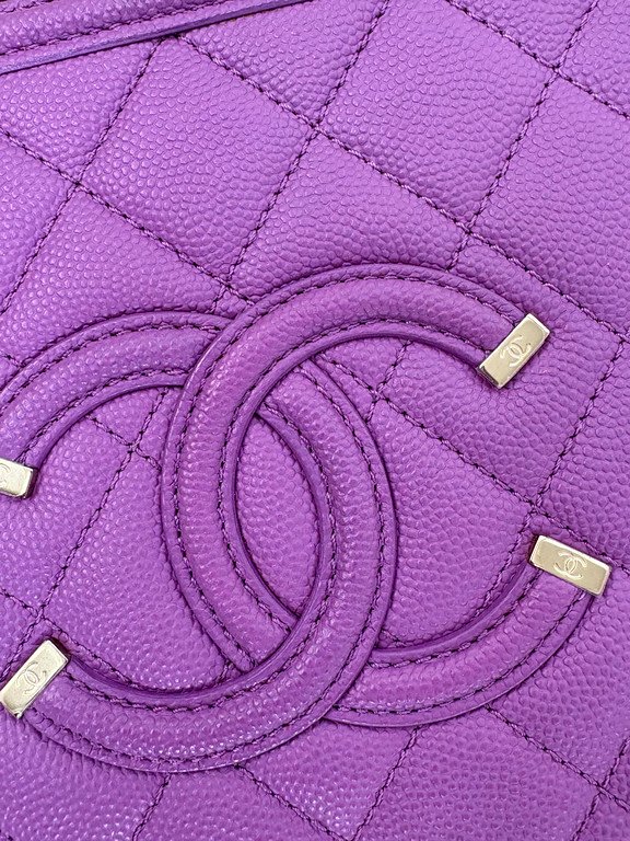 CHANEL Purple Caviar Filigree Vanity Case Medium GHW - Image 8
