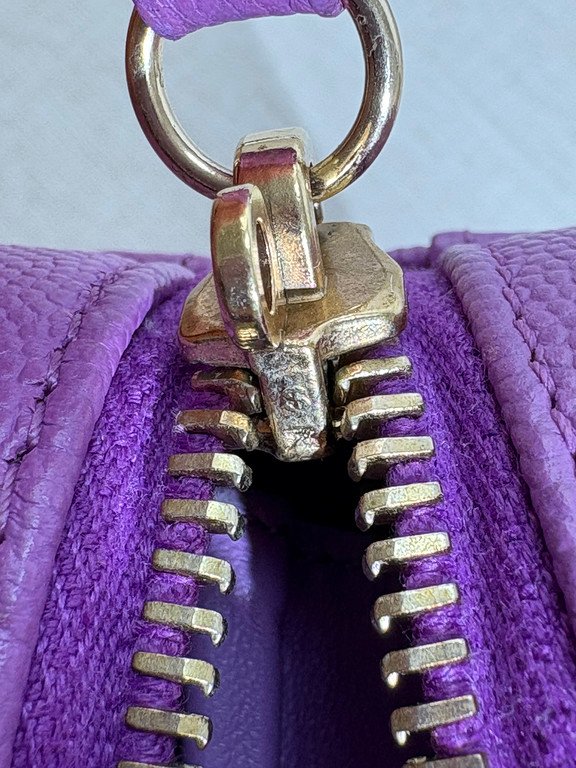 CHANEL Purple Caviar Filigree Vanity Case Medium GHW - Image 20