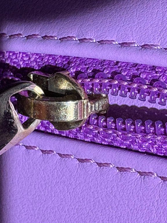 CHANEL Purple Caviar Filigree Vanity Case Medium GHW - Image 26