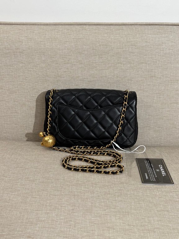 CHANEL Black Lambskin Classic Flap Mini GHW - Image 3
