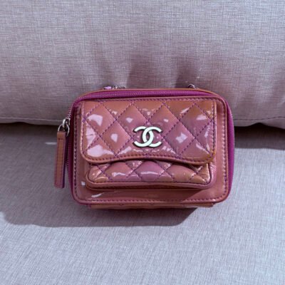 CHANEL Pink Patent Leather Vanity Case Mini SHW