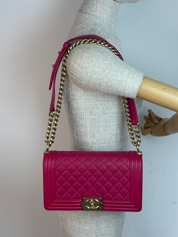 CHANEL Red Caviar Boy Bag Old Medium GHW - Image 10