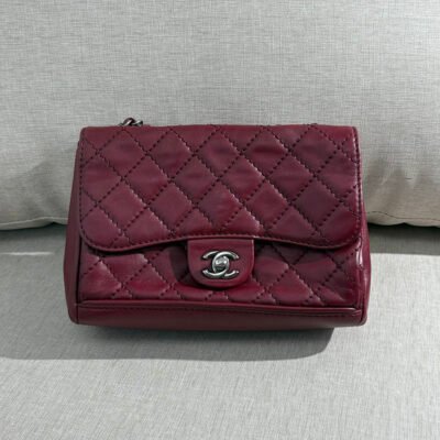 CHANEL Burgundy Lambskin Classic Flap Medium SHW