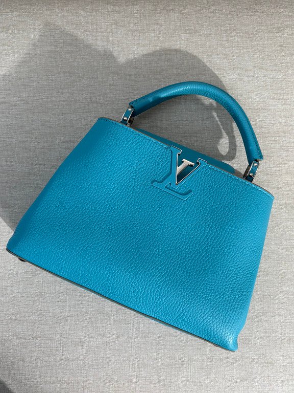 LOUIS VUITTON Turquoise Blue Taurillon Leather Capucines BB SHW - Image 18