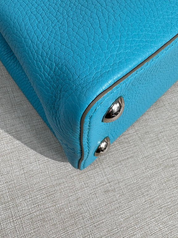 LOUIS VUITTON Turquoise Blue Taurillon Leather Capucines BB SHW - Image 7