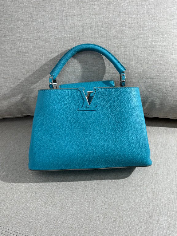 LOUIS VUITTON Turquoise Blue Taurillon Leather Capucines BB SHW