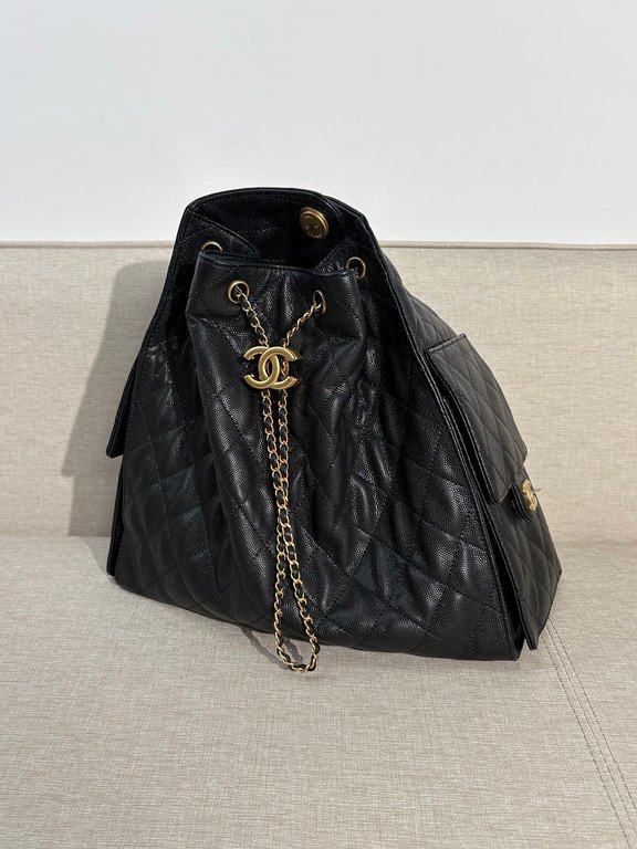 CHANEL Black Caviar Drawstring Bucket Bag Medium GHW - Image 15
