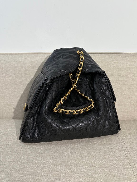 CHANEL Black Caviar Drawstring Bucket Bag Medium GHW - Image 16