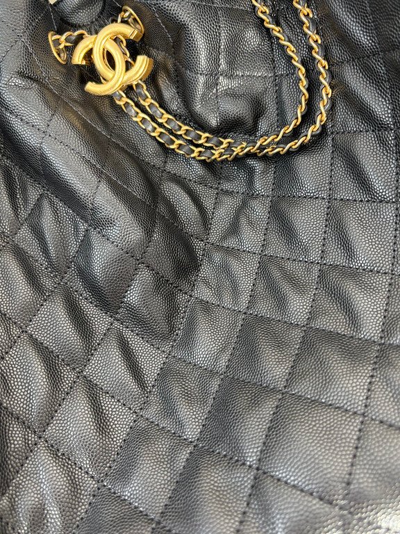 CHANEL Black Caviar Drawstring Bucket Bag Medium GHW - Image 8