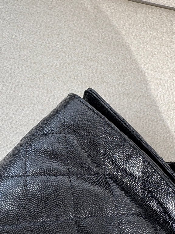 CHANEL Black Caviar Drawstring Bucket Bag Medium GHW - Image 10