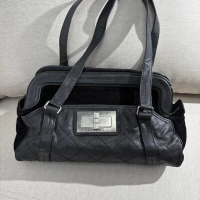 CHANEL Black Caviar Mademoiselle Lock Tote Medium SHW