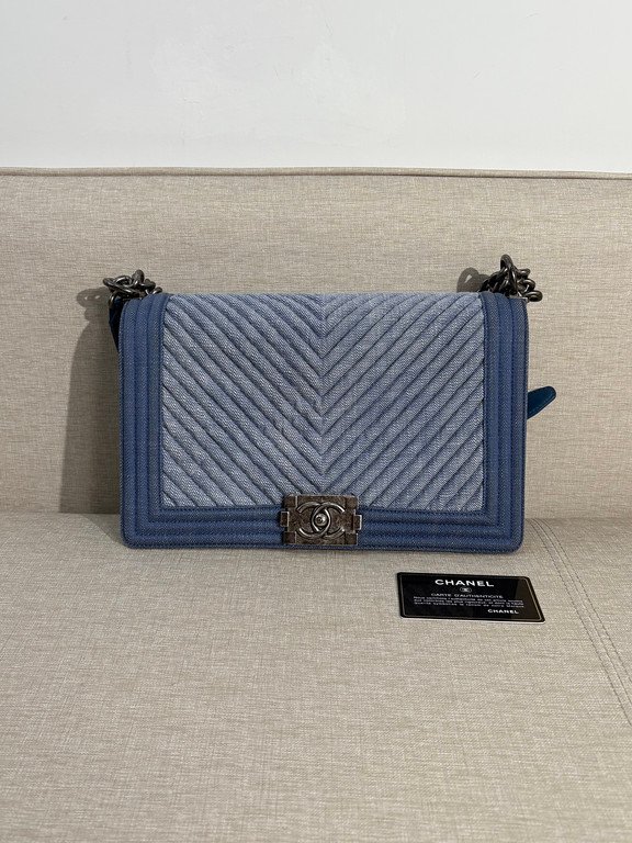 CHANEL Blue Denim Boy Bag Medium RHW - Image 15