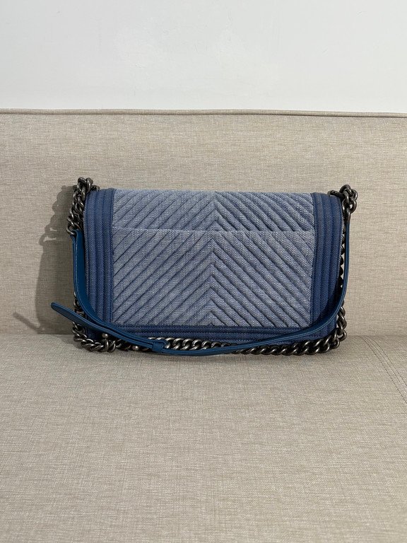 CHANEL Blue Denim Boy Bag Medium RHW - Image 3