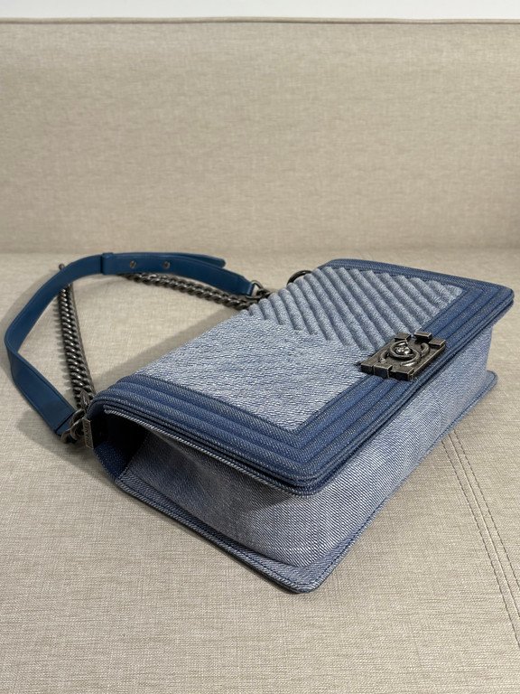 CHANEL Blue Denim Boy Bag Medium RHW - Image 20