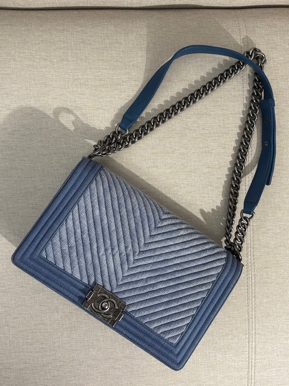 CHANEL Blue Denim Boy Bag Medium RHW - Image 21