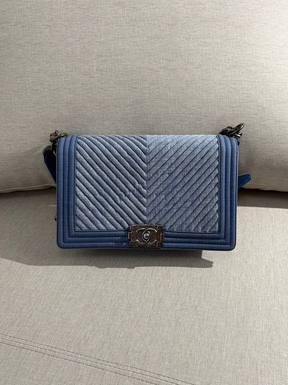 CHANEL Blue Denim Boy Bag Medium RHW