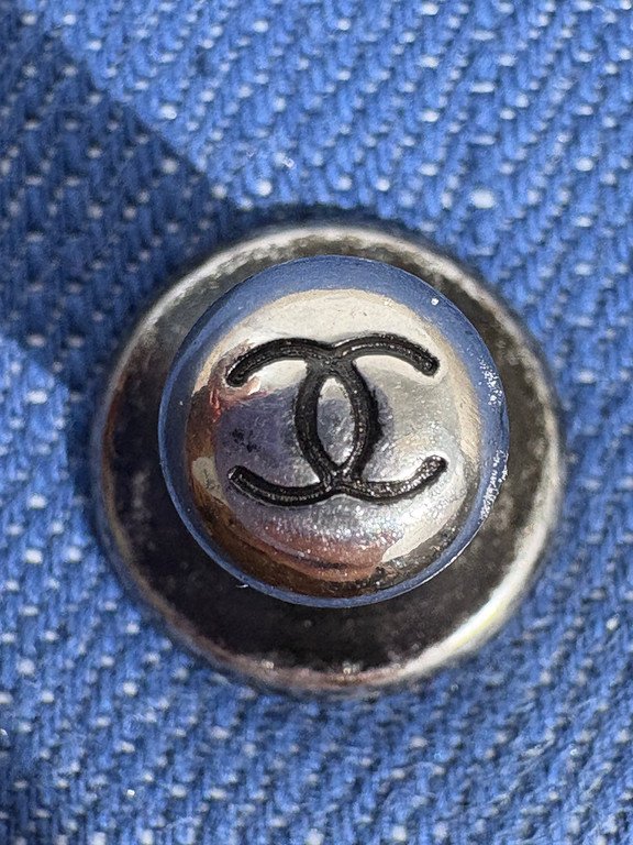 CHANEL Blue Denim Boy Bag Medium RHW - Image 29
