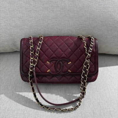 CHANEL Burgundy Caviar CC Filigree Flap Medium GHW