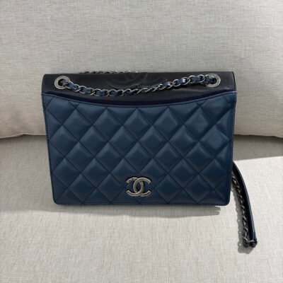 CHANEL Navy Blue/Black Lambskin Ballerine Flap Medium SHW