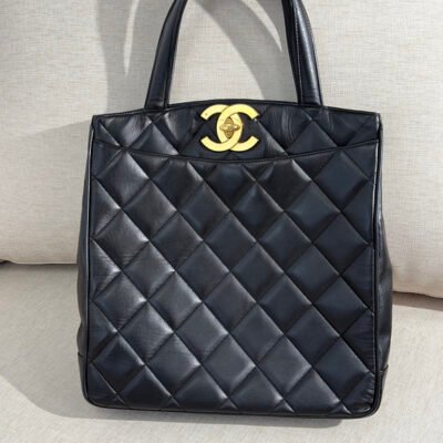 CHANEL Black Lambskin CC Turnlock Tote Medium GHW