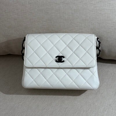 CHANEL White Lambskin CC Turnlock Flap Medium BHW