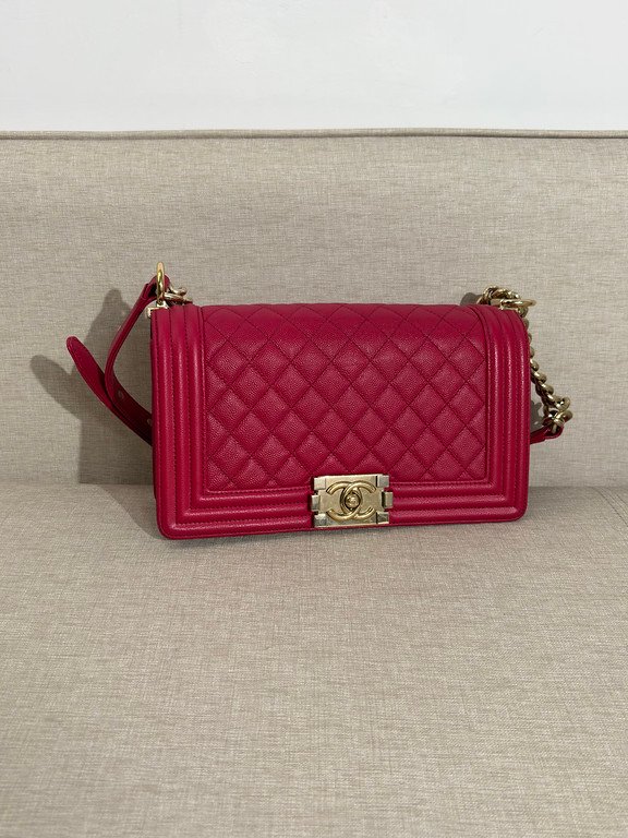 CHANEL Red Caviar Boy Bag Old Medium GHW - Image 2