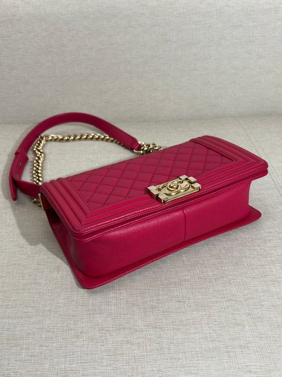 CHANEL Red Caviar Boy Bag Old Medium GHW - Image 5