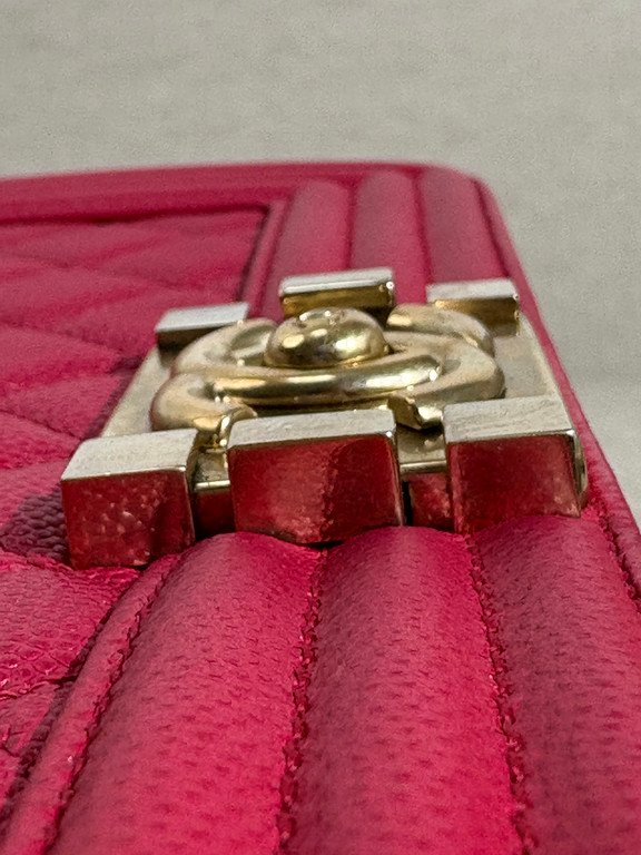 CHANEL Red Caviar Boy Bag Old Medium GHW - Image 19