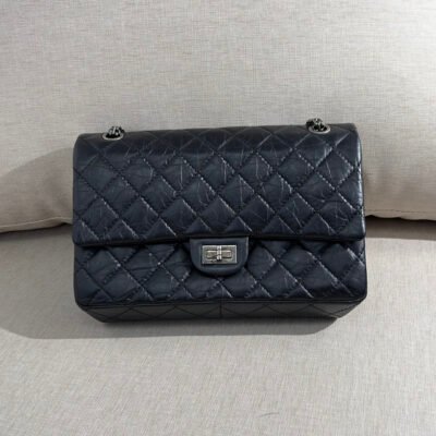 CHANEL Black Aged Calfskin 2.55 Reissue 226 RHW