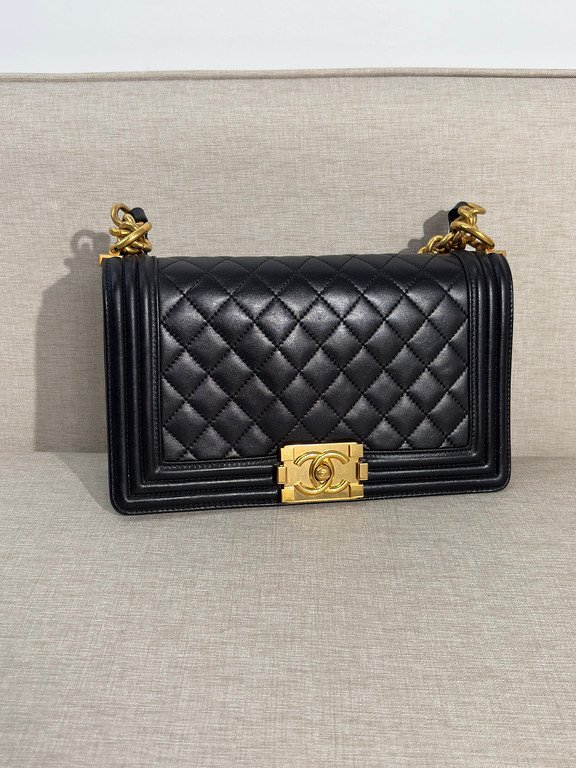 CHANEL Black Lambskin Boy Bag Old Medium GHW - Image 2