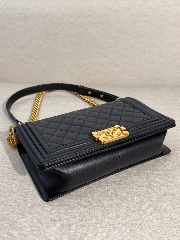 CHANEL Black Lambskin Boy Bag Old Medium GHW - Image 5