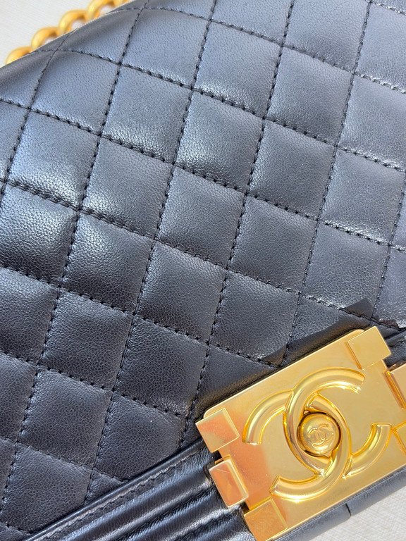 CHANEL Black Lambskin Boy Bag Old Medium GHW - Image 9