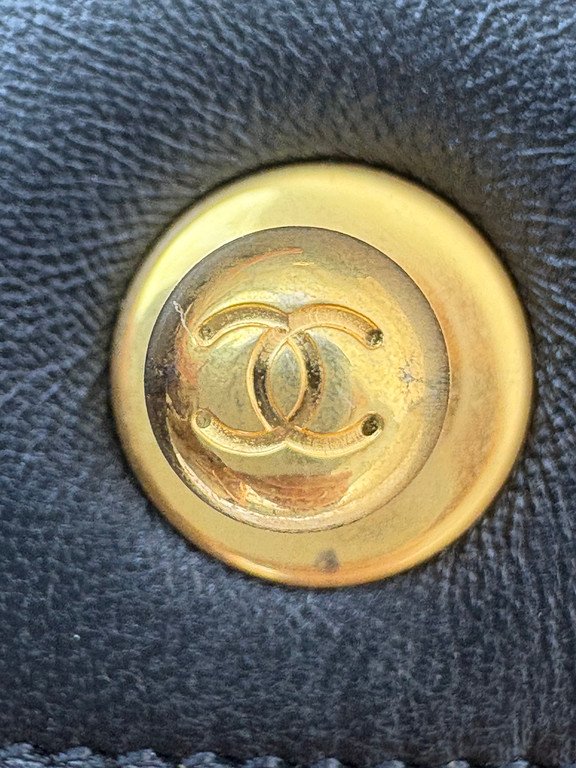 CHANEL Black Lambskin Boy Bag Old Medium GHW - Image 25