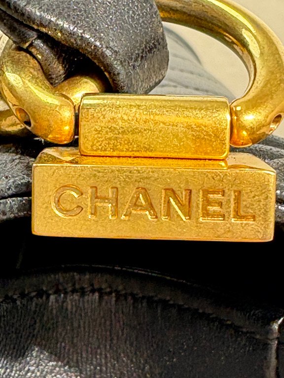 CHANEL Black Lambskin Boy Bag Old Medium GHW - Image 27