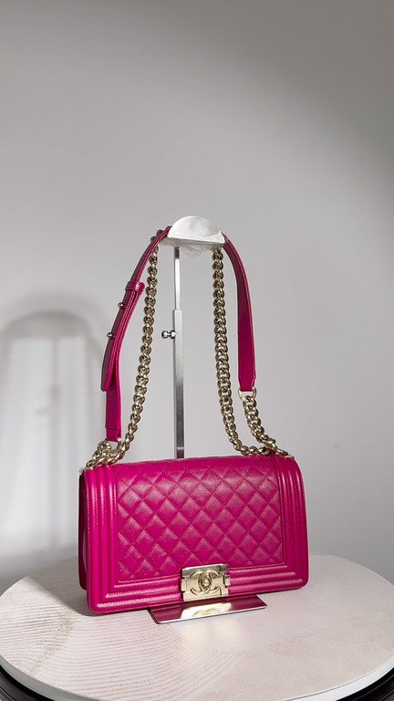 CHANEL Red Caviar Boy Bag Old Medium GHW - Image 30