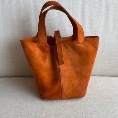 HERMES Gold Suede Picotin Lock 18 PHW