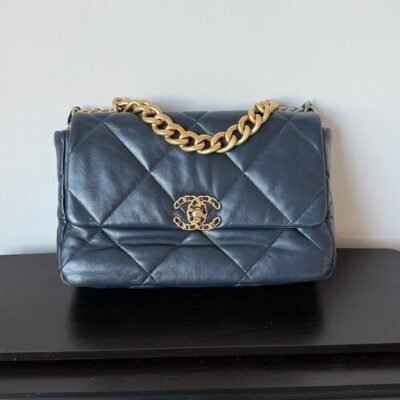 CHANEL Navy Blue Lambskin 19 Flap Bag Large GHW