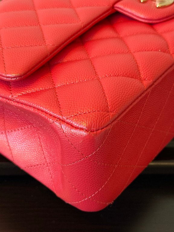 CHANEL Red Caviar Classic Flap Medium GHW - Image 7