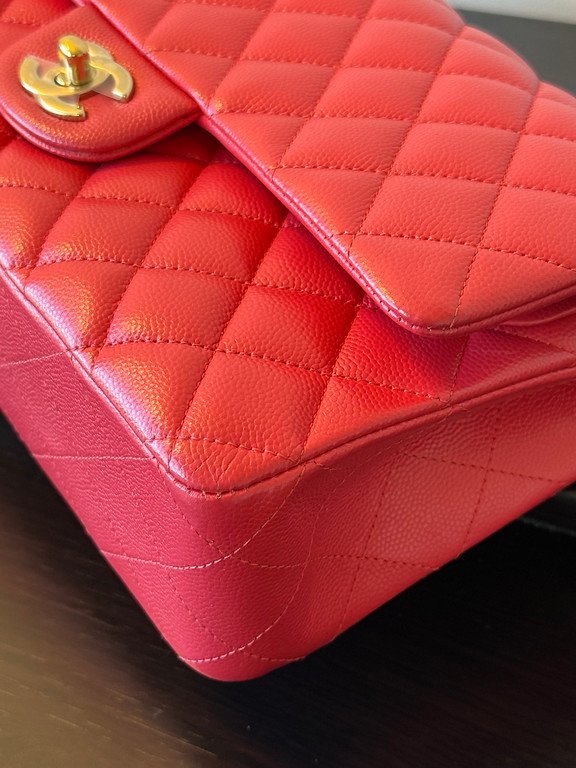 CHANEL Red Caviar Classic Flap Medium GHW - Image 8