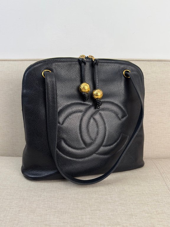 CHANEL Black Caviar CC Logo Tote Medium GHW - Image 2