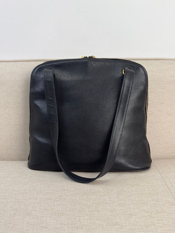 CHANEL Black Caviar CC Logo Tote Medium GHW - Image 3