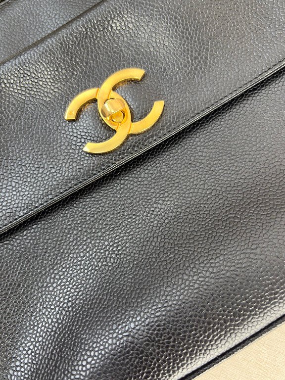 CHANEL Black Caviar CC Tote Medium GHW - Image 10